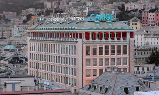 Carige, crollo in borsa dopo richieste Bce