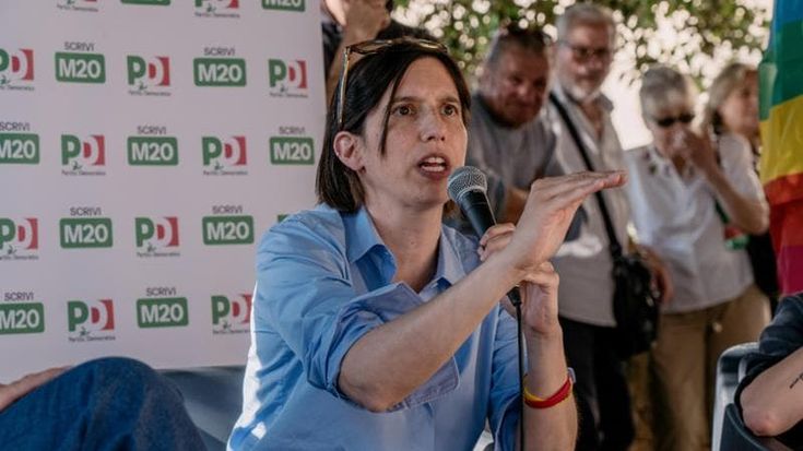 Duecento euro in più al mese per gli under 35, Schlein: “L’Italia diventi un paese per giovani”