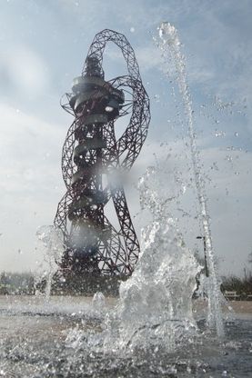 Londra. Riapre la torre olimpica. Ora &egrave; un parco giochi