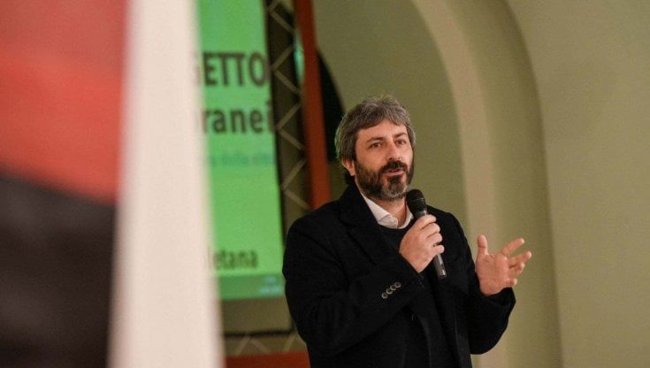 De Luca terzo mandato, il no di Fico al Pd: “Sarebbe inaccettabile forzatura"