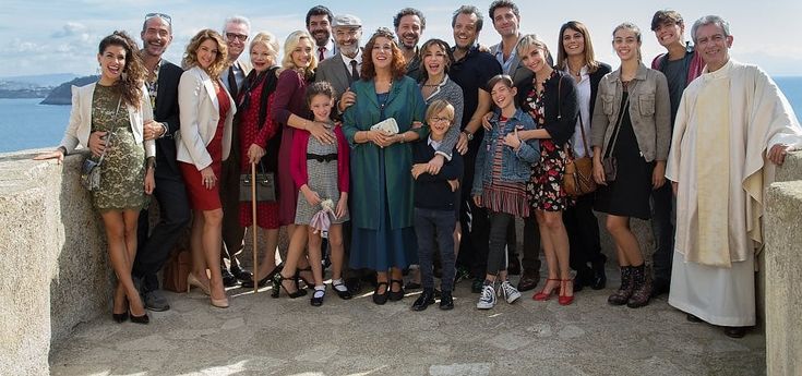 'A casa tutti bene': affetti e tradimenti nella grande famiglia di Gabriele Muccino