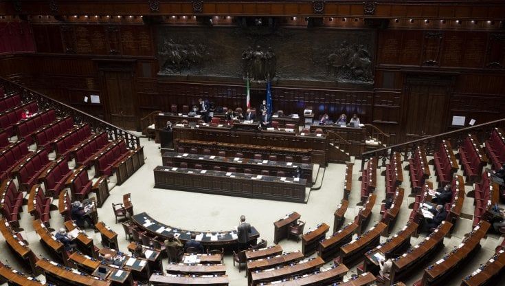 Fine vita, tutto rimandato in un'aula deserta