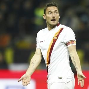 Roma, Totti: "Mai chiesto di cambiare il mio contratto, non sarò mai un problema per questa società"