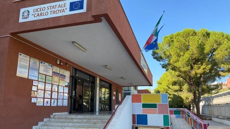 “Inagibile da 50 anni”, la perizia shock sul liceo chiuso. Ad Andria 900 studenti sono senza scuola