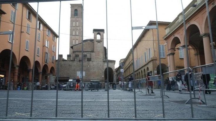 Zona rossa, ordinanze e sceriffi: 30 anni di politiche tra degrado e sicurezza a Bologna