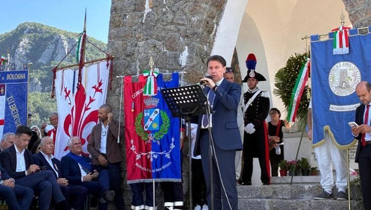 Stazzema, Conte: “Chi si dice patriota dovrebbe essere qui”. Tajani: “La memoria è un dovere”