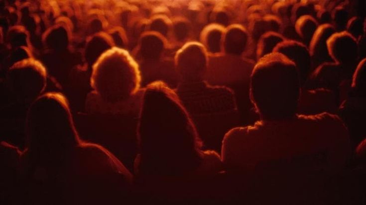 Consumi culturali, pesa l’inflazione. I prezzi sono una barriera per il 48% degli italiani