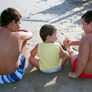 Ricerca britannica: "L'obesità può essere contagiosa"