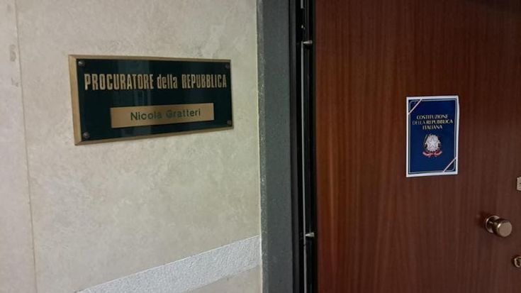 Sciopero magistrati, la Costituzione sulla porta di Gratteri: “Rischiamo il pm sotto l’esecutivo”