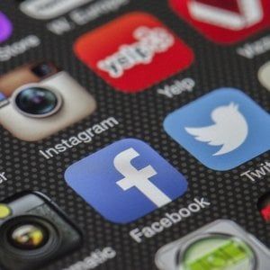 Prestiti e mutui rifiutati ai giovani sulla base di informazioni scambiate sui social