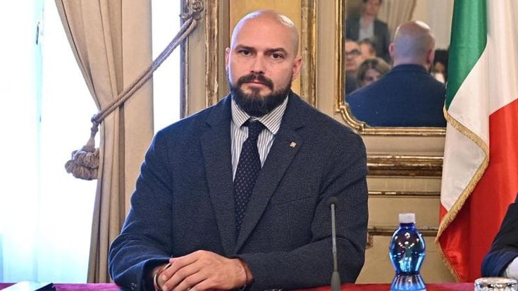 Marrone si candida a guidare la città: “La gente non vuole un moderato”