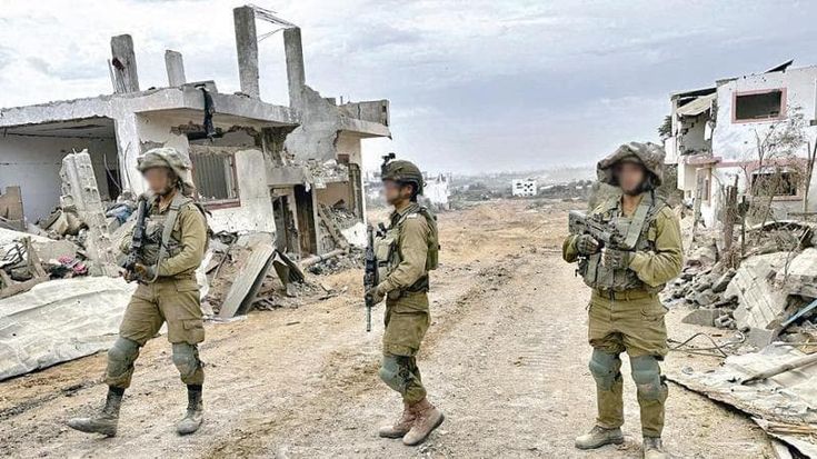 All’imbocco del tunnel nella scuola della Striscia: “Hamas attacca da qui”