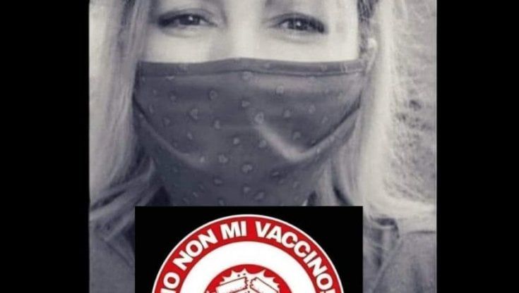 Muore di Covid a 52 anni la nipote di monsignor Fisichella: No Vax convinta, scriveva "io non mi vaccino"