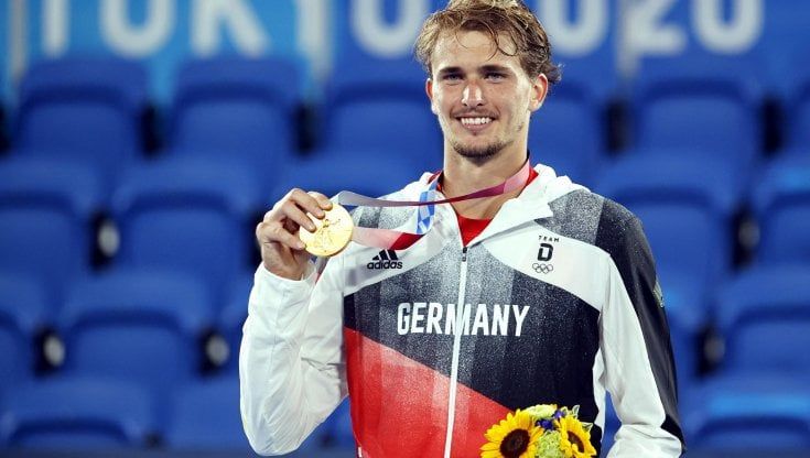 Tennis: Zverev conquista l'oro, Khachanov travolto in finale