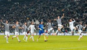 Tifosi, 9 milioni davanti alla tv<br />Stadi, cosa fanno i club?