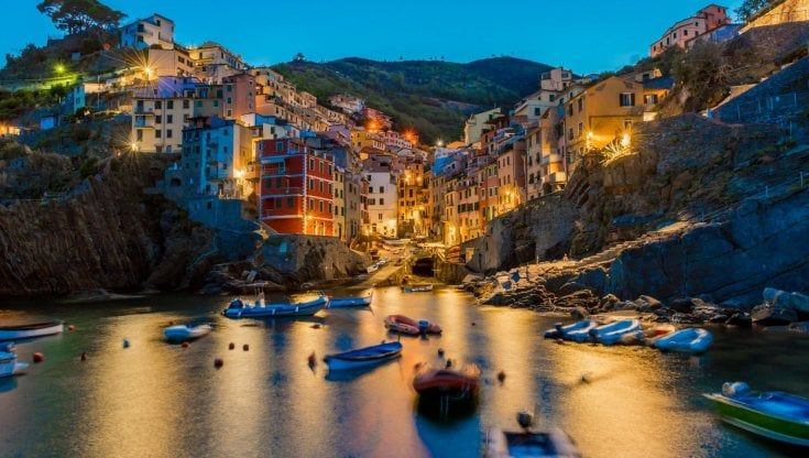 Cinque Terre, stop al deserto d’inverno: via al patto per l’apertura dei negozi