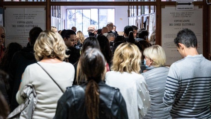 Il voto dei ventenni: 5S primo partito, destra e sinistra quasi alla pari