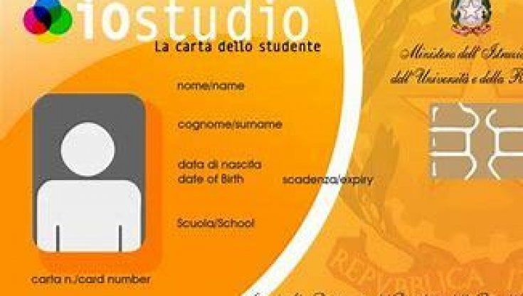Scuola, carta dello studente: ecco come richiederla 