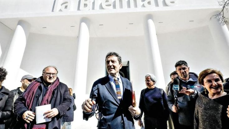 Biennale, un nuovo fronte: “Via Usa e Israele”