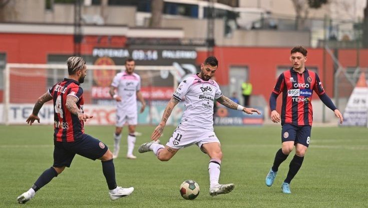 Potenza - Palermo 2-2 Per i rosanero secondo pareggio in rimonta