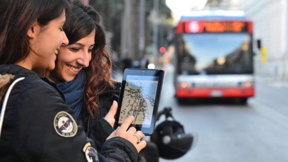 Bari, grattini e pass per disabili avranno microchip a prova di furbetti. E per le multe i nuovi palmari