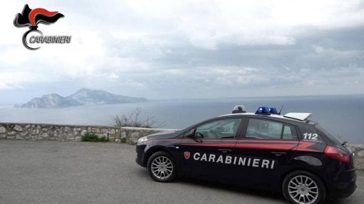 Sorrento, turista derubata e abusata in un b&b da un finto addetto alle pulizie: un fermo
