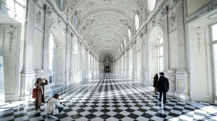 Torino non è più solo una tappa, cresce del 10% il turismo culturale