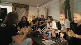 'We are the thousand', il doc su Rockin'1000: l'incontro con Dave Grohl - clip in anteprima