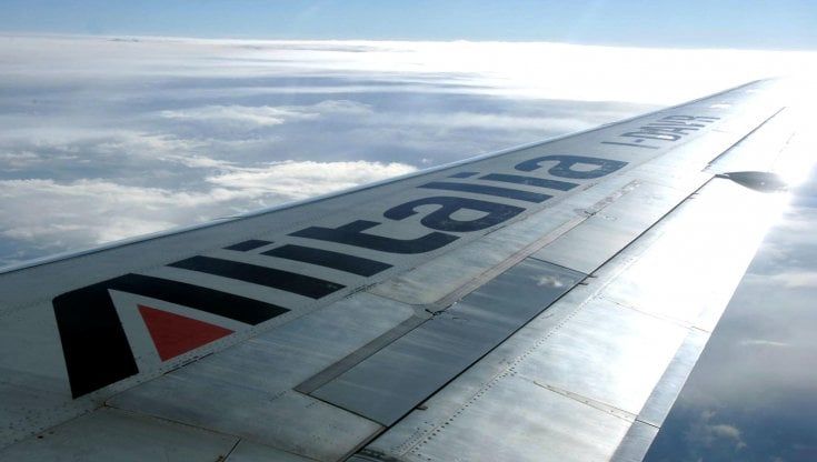 Alitalia, ecco cosa vuole la Ue: assunzioni sul mercato e MilleMiglia messi a gara 