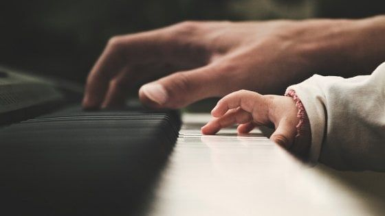 Bambini, studiare la musica aiuta a parlare