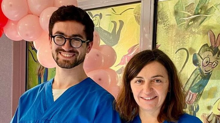Massa, infermiere vince un premio e lo dona alla ludoteca del reparto pediatrico: "Il gioco fa bene ai bambini e ai genitori"