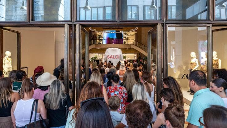 Saldi estivi 2025 al via in Toscana: stimato un giro d'affari di 215 milioni di euro