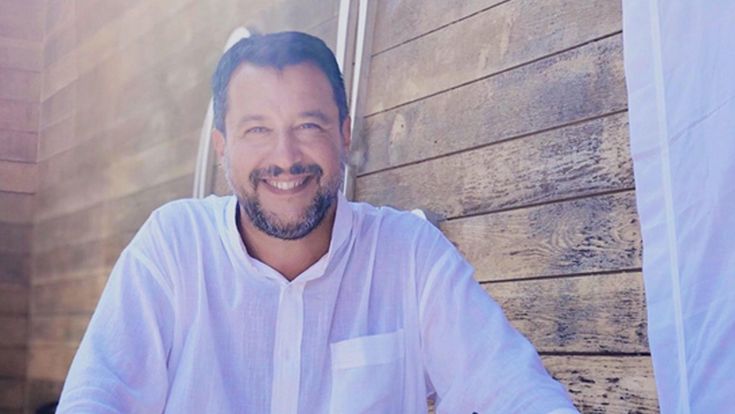 Salvini sotto attacco e nel partito scatta la caccia al furbetto