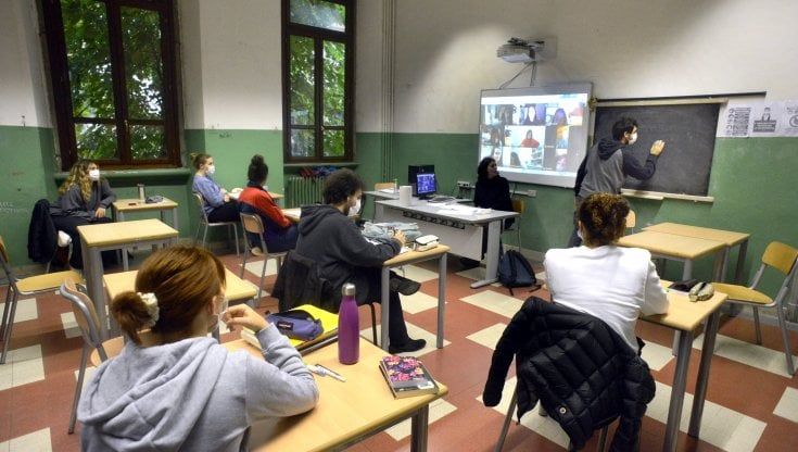 Scuola, in Puglia la decima ordinanza di Emiliano: ecco come funziona