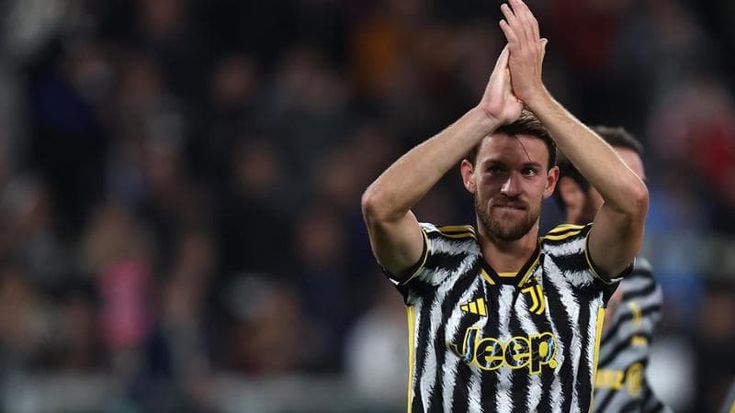 La rivincita di Rugani alla Juventus: il difensore a chiamata ora è vicino al rinnovo. Allegri: “Come Barzagli”