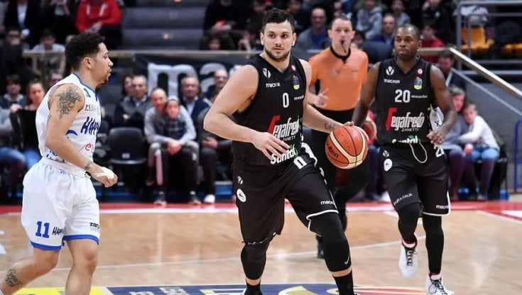 Basket, mercato: Varese riporta in Italia Alessandro Gentile, il greco Mitoglou a Milano