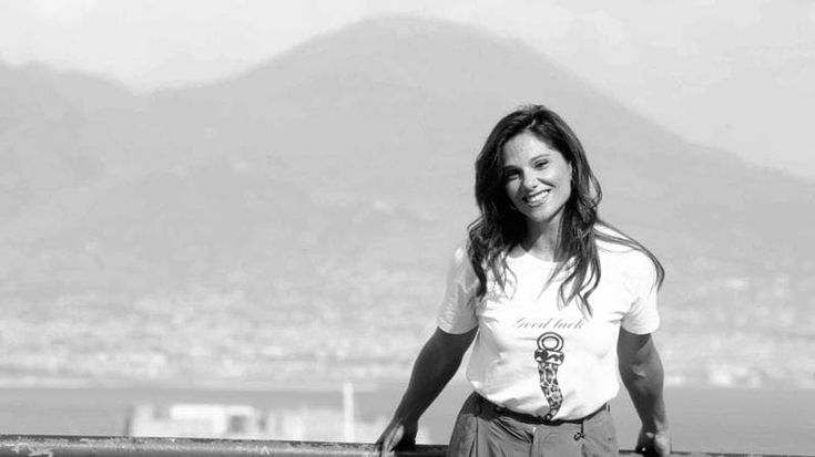 Daniela Ioia: “Dal cinema a Mare fuori ma è col teatro che trovo il mio posto nel mondo ”