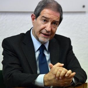 Musumeci parla degli "impresentabili" e se la prende con gli alleati: "Non dovevano metterli in lista"