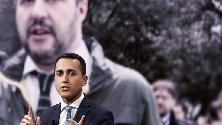 Di Maio riparte dalla Lega, cade il veto su Forza Italia 