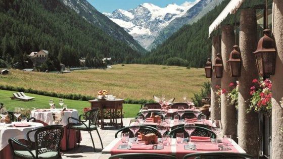 Tra trattorie, ristoranti e caseifici, la Valle d'Aosta in primavera incanta