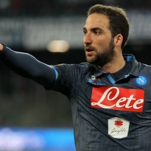 Napoli, Higuain ritrova il 'suo' Olimpico. Pronti anche Insigne e Zuniga 