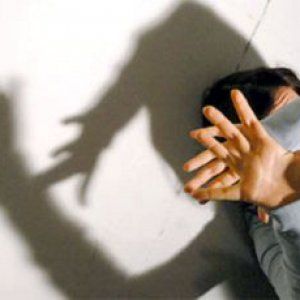 Caivano, violenza sessuale su figlia di tre anni: arrestati i genitori