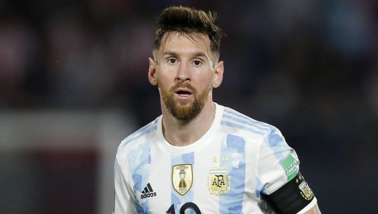 Messi: "Pallone d'oro a Neymar o Mbappé, voglio la Champions con il Psg"