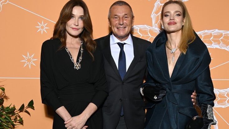 Bulgari inaugura il suo primo Hotel a Parigi: da Carla Bruni a Tina Kunakey ecco chi c'era