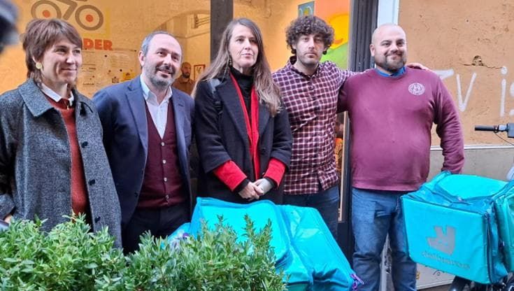 “Ci vogliono tutele salariali quando i rider si fermano per emergenze climatiche”