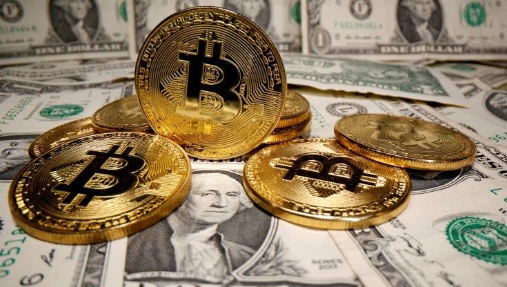 Borse in lieve rialzo nel finale di settimana. Il Bitcoin vede 49 mila dollari sulla spinta di Mastercard e BNY Mellon