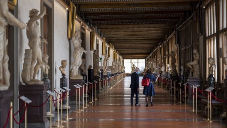 Firenze, gli Uffizi "pronti  a chiudere". Ma costerebbe 1 milione al mese 