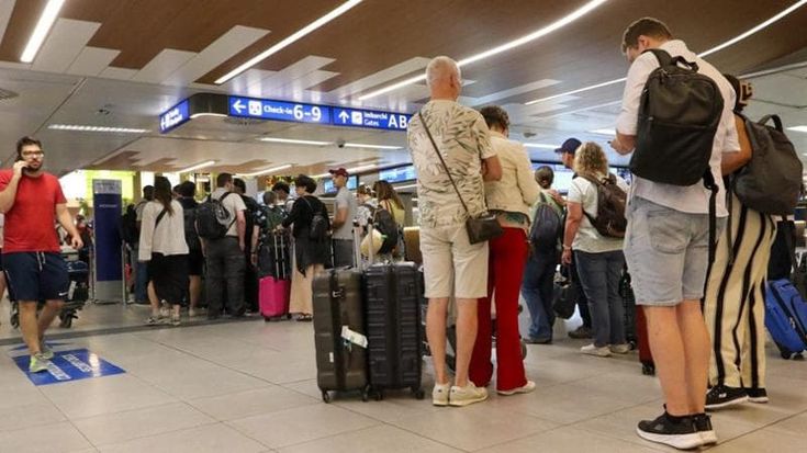 Blocco aereo, la lettera Enav che accusa Tim: “Dati moltiplicati e fuori controllo, router in tilt”