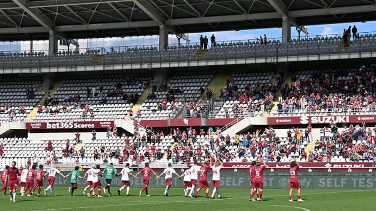 Il popolo granata celebra i campioni del 1976:“La nostra è una fede”