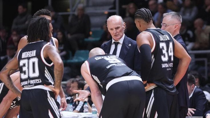 Virtus troppo forte per Cantù, in Brianza finisce 77-89